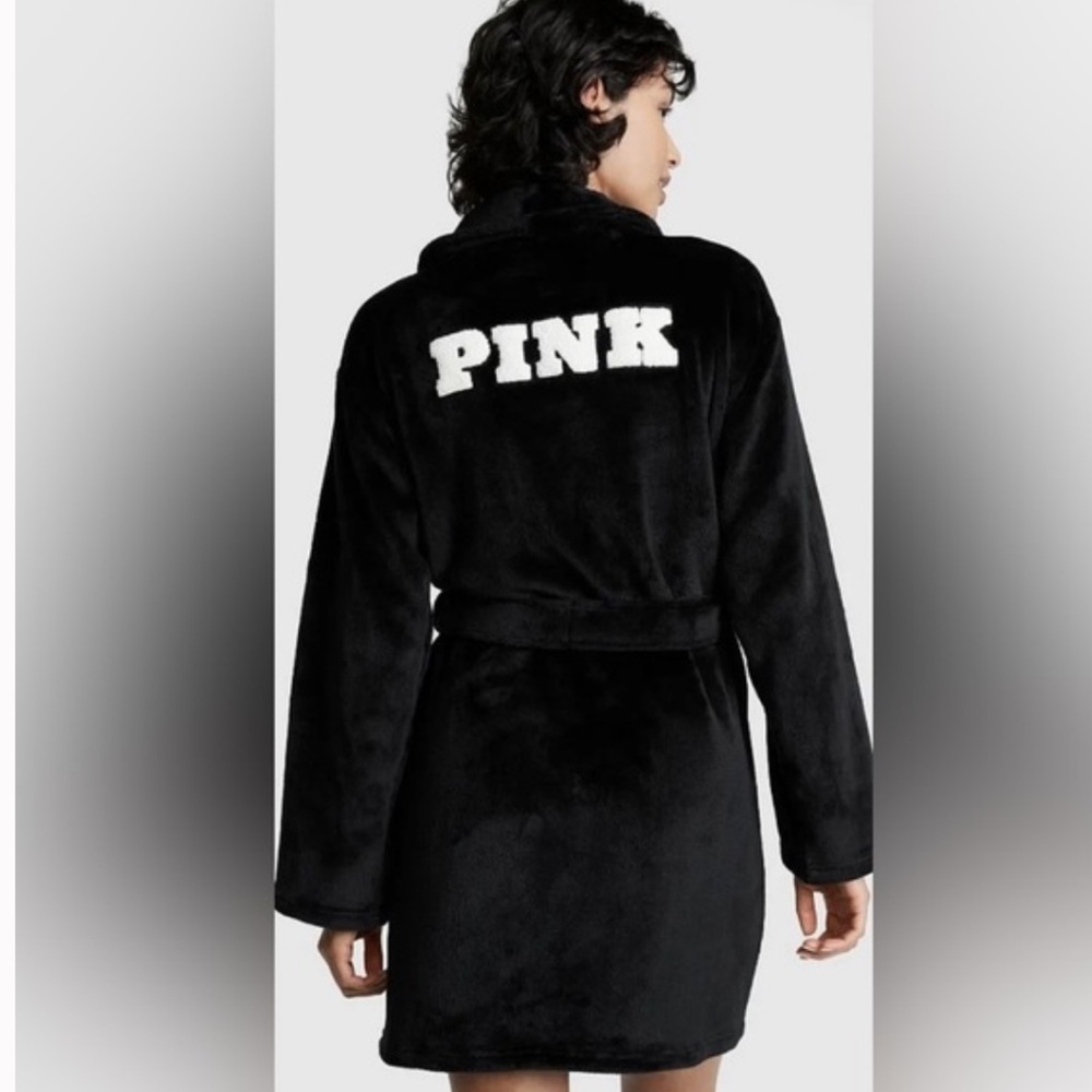 Victoria's Secret PINK Cozy Robe Size XS Black & White Logo Sleep Fluffy PJ